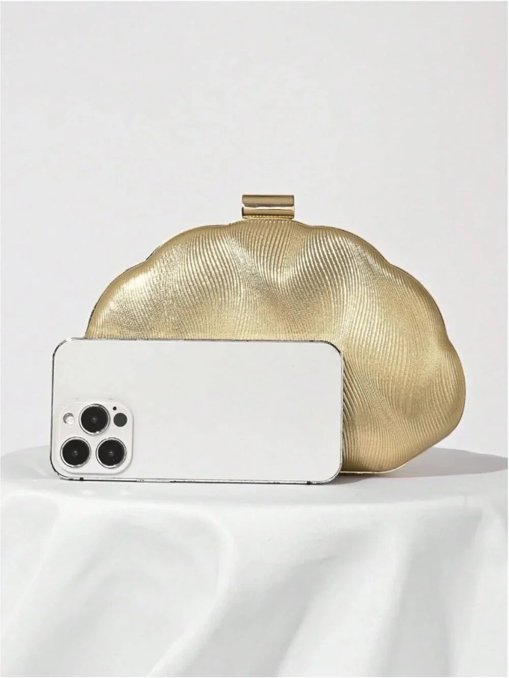 Metallic Shell Clutch Purse for Women | Elegant Cocktail Evening Handbag